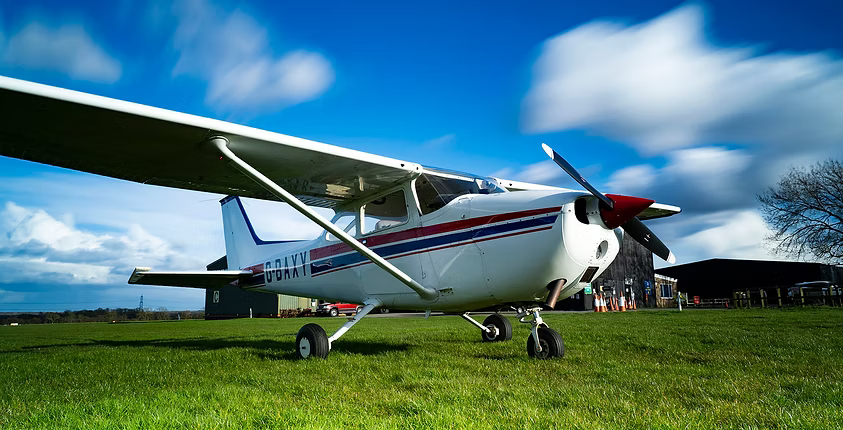 Cessna 172 G-BAXY on the grass at Sibson Aerodrome